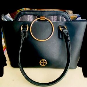 IMAN 2-in-1 Tote/Crossbody BLACK